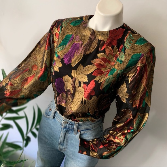 v i n t a g e :: Floral Golden Glam Metallic Sheer Blouse - Picture 2 of 10